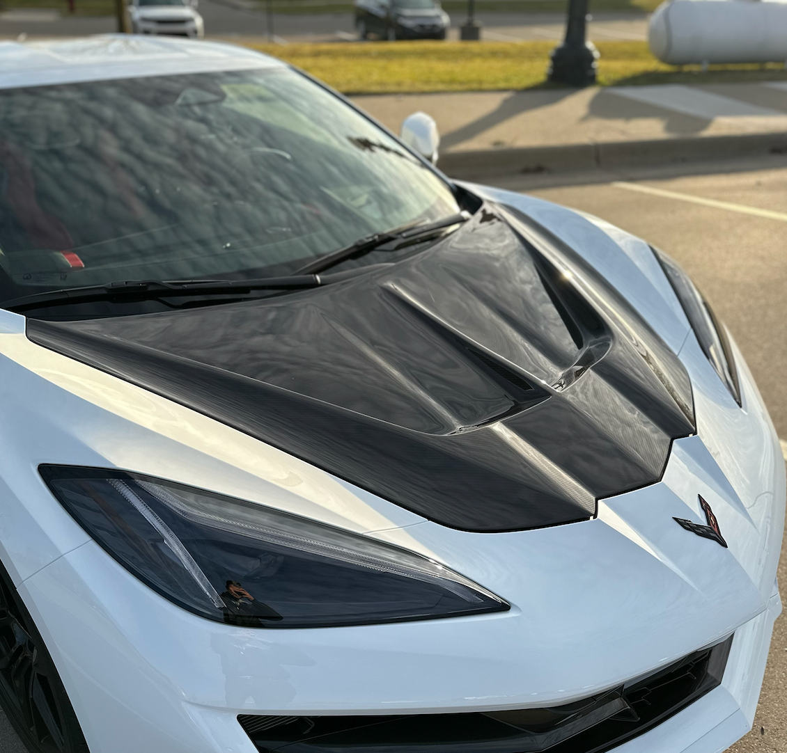 2020–2024 Corvette C8 – Full Carbon Fiber V2 Vented Hood