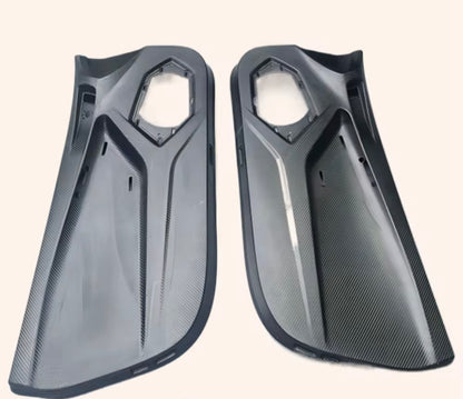 Lamborghini Huracán (Up to STO) – Full Matte Dry Carbon Fiber Inner Door Panels