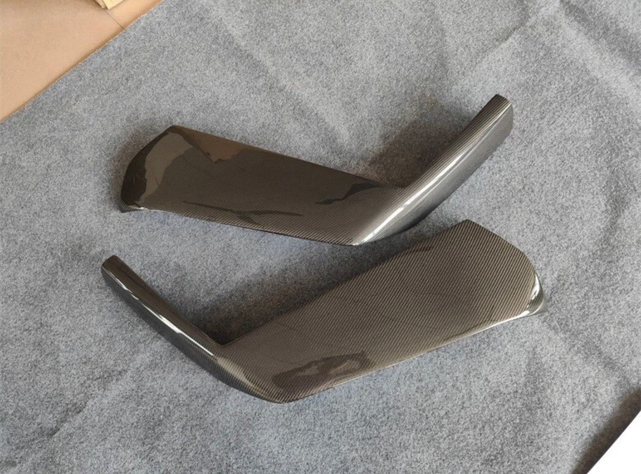 Ferrari 488 GTB / Spider Real Carbon Fiber Front Bumper Corner Splitter Trim